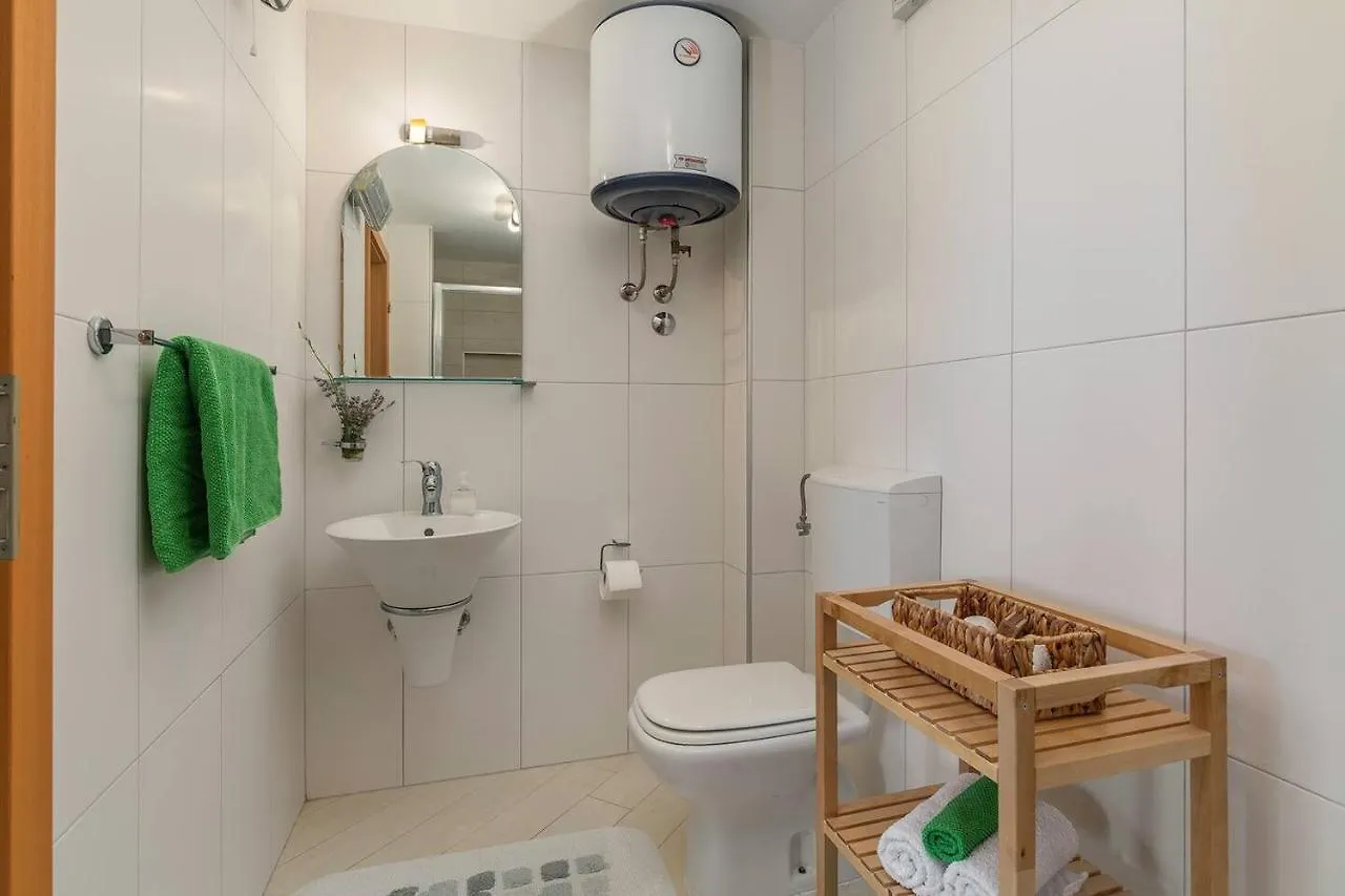 E&T Apartments With A Beautiful Pool Rabac 0*,