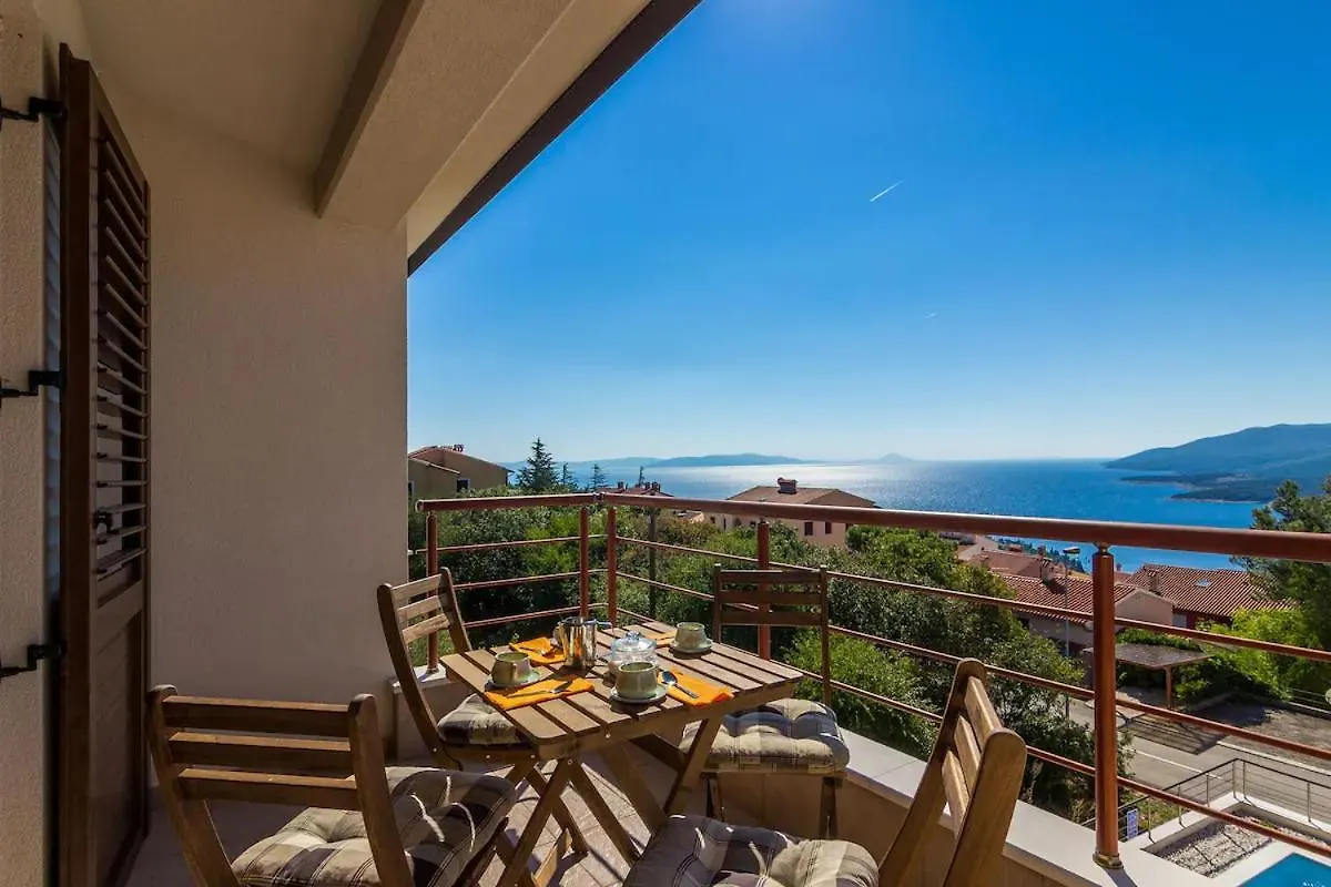 E&T Apartments With A Beautiful Pool Rabac Croatia